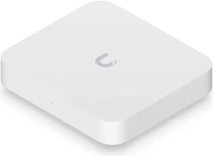 Ubiquiti Gateway Max, Up to 1.5 Gbps Routing with IDS/IPS, 1x 2.5 GbE WAN & 4x 2.5 GbE LAN Ports, Including 1x Remappable to WAN, Polycarbonate Enclosure, White | UXG-Max