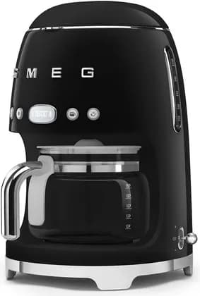 Smeg 50's Style Filter Coffee Machine, 1050 W Power, 3 Adjustable Water Hardness, 1.4 L Water Capacity, 1.25 L Carafes Capacity, Anti-drip System, Keep Warm Mode, Black | DCF02BL