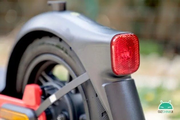 Электросамокат Segway-Ninebot D28e, Black/Red