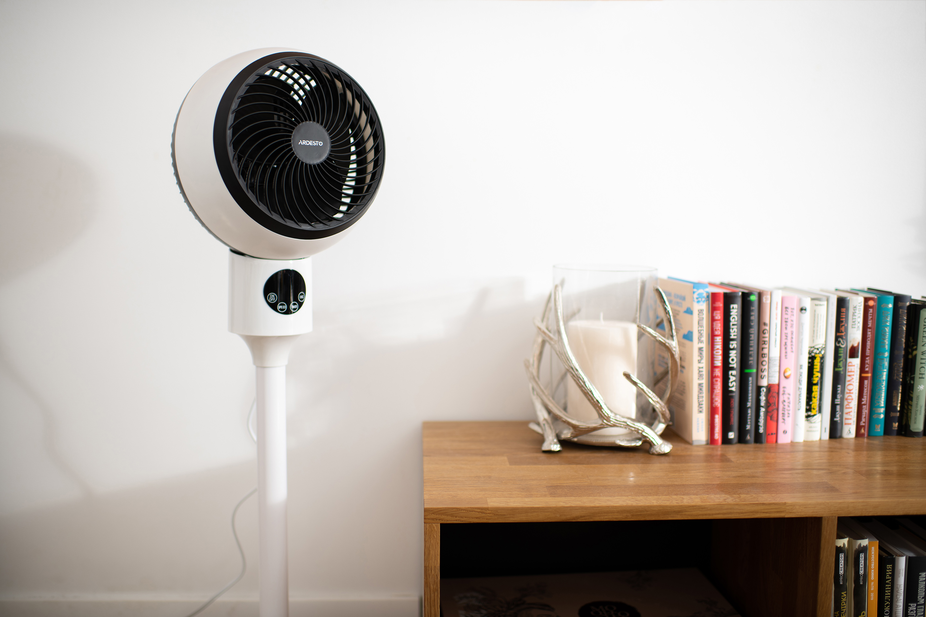 Вентилятор Напольный Ardesto Fnt-C880, Высота 88 См, Дисплей, Таймер, Пульт Ду, Белый/Чёрный