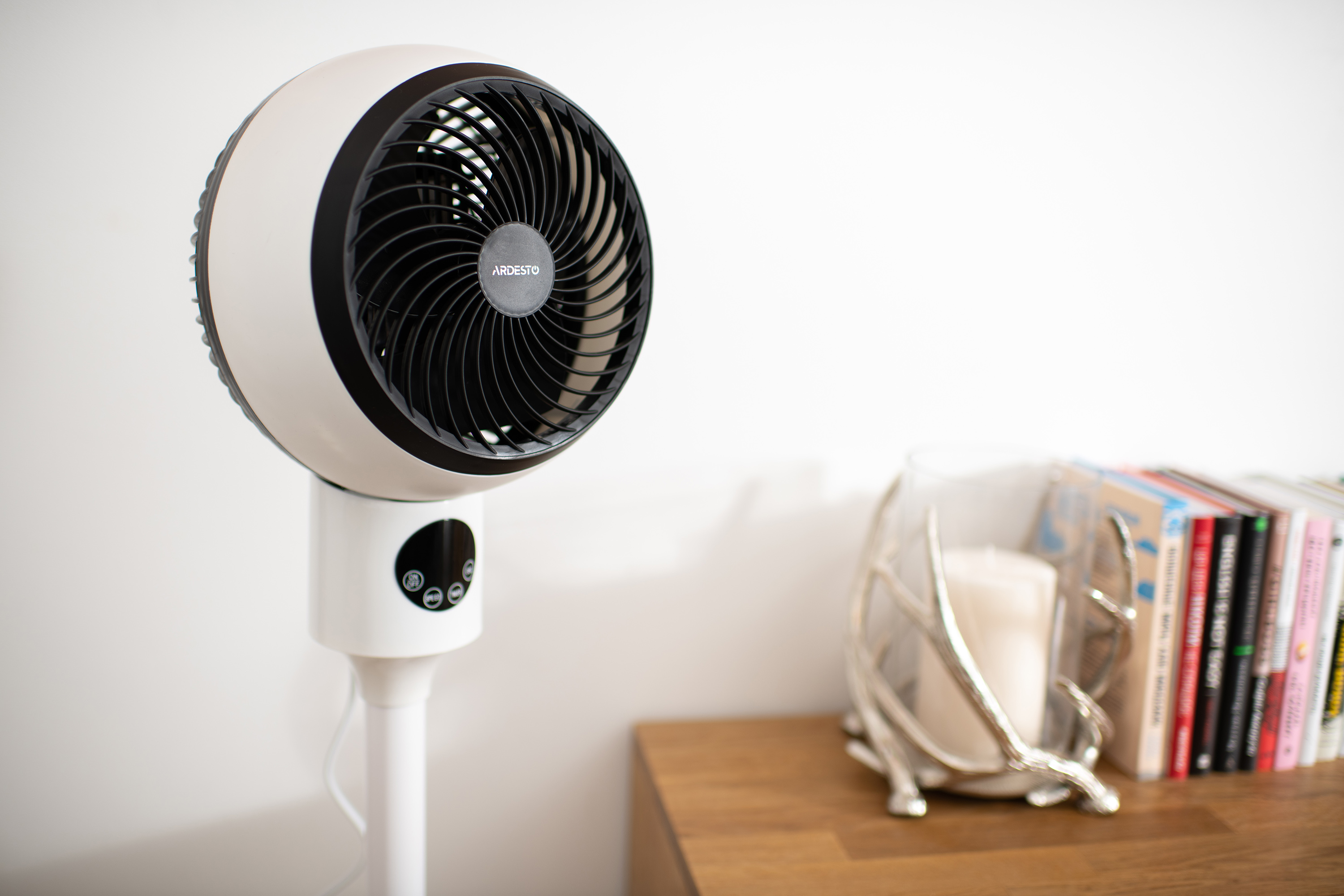 Вентилятор Напольный Ardesto Fnt-C880, Высота 88 См, Дисплей, Таймер, Пульт Ду, Белый/Чёрный