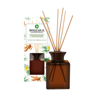 Аромадиффузор с палочками AirWick Botanica Приморский кипарис и терпкий ветивер 80мл х5